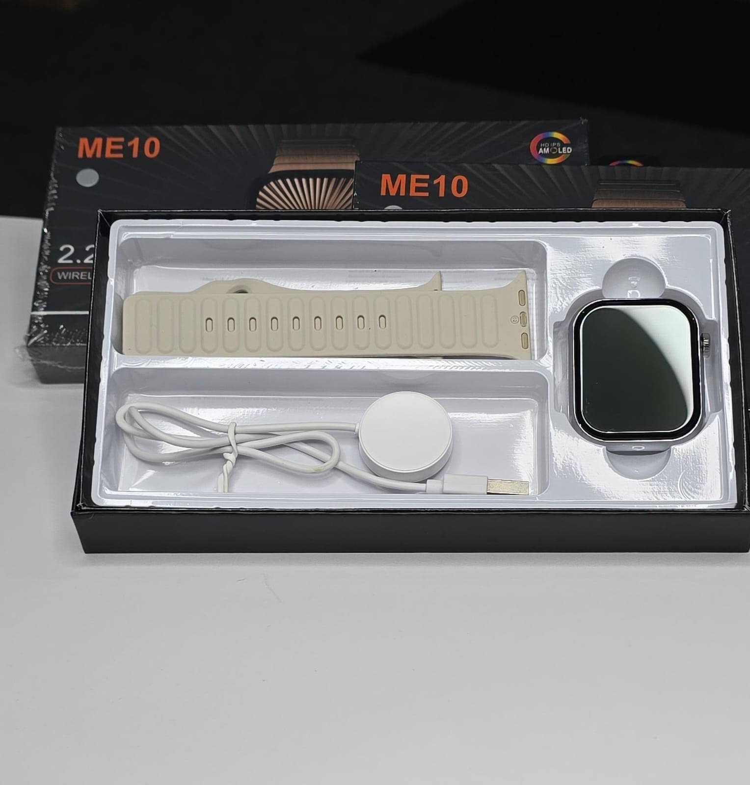 ME10 ''Infinit Display Smartwatch (2in1 straps)