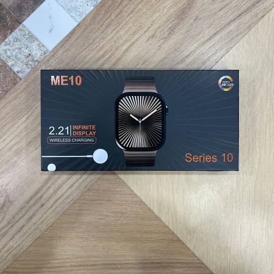 ME10 ''Infinit Display Smartwatch (2in1 straps)